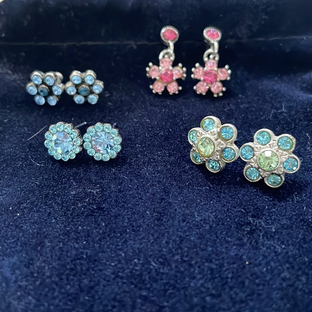 Lot of 4 pairs of Crystal stud earrings in blues & pink